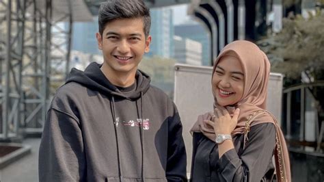 Curiga Ria Ricis Dan Teuku Ryan Resmi Cerai Feni Rose Lho Kok Bisa