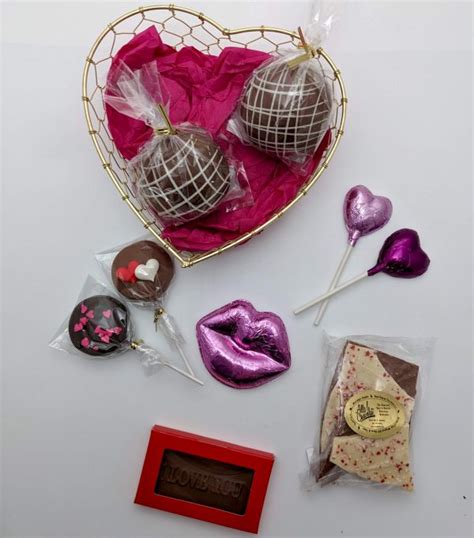 Valentine’s Day - Chocolate Lovers Gift Basket - Allô! Chocolat