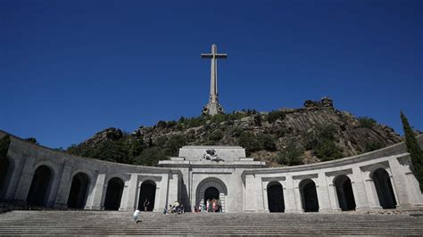 La Audiencia Nacional Ordena Paralizar Las Exhumaciones En El Valle De