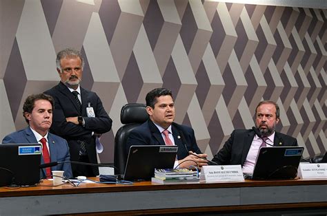 Pec Amplia O Do Teto De Gastos Em R Bi Em Anos Aprovada