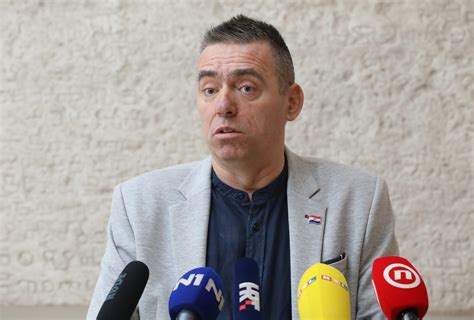 NISU TO RIJEČI POMIRENJA ĆIPE NE PADA NA PORFIRIJA Upozorio na