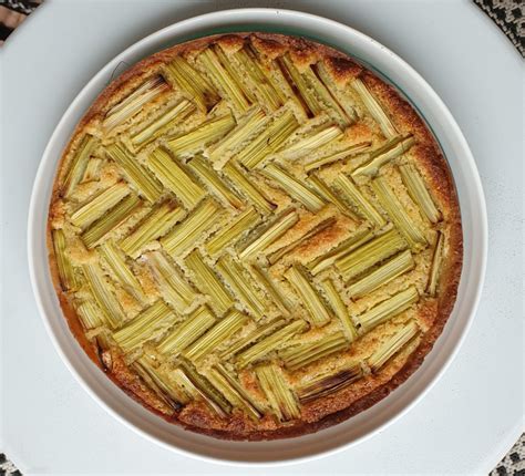 Recette Tarte Amandine à La Rhubarbe La Cuisine De Martine