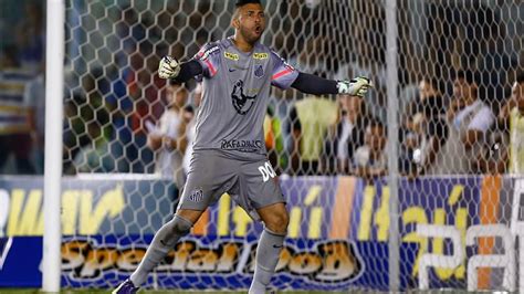 Santos Anuncia Retorno Do Goleiro Vladimir Lance