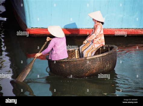 Women In A Vietnamese Rowing Boat Stock Photo Alamy