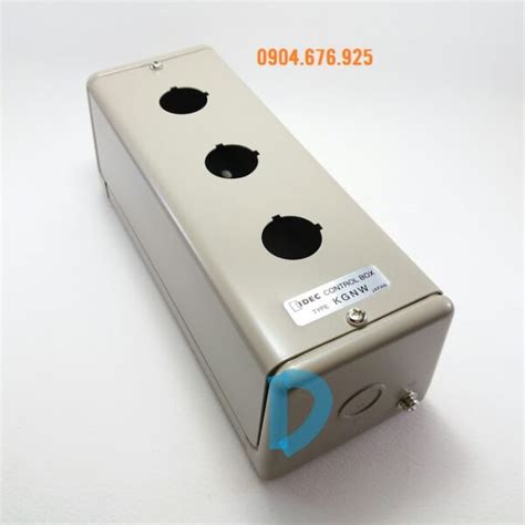 Hộp điều khiển IDEC Control box 3 lỗ bằng thép KGNW313Y