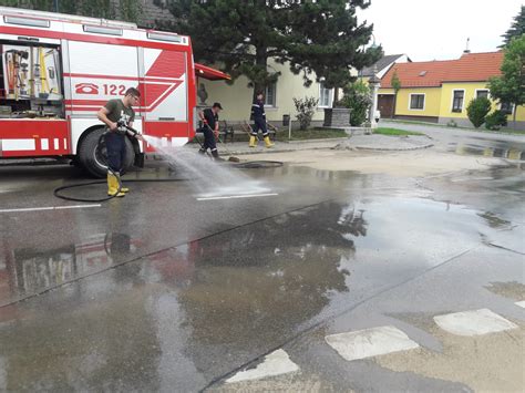 Unwettereins Tze Im Ortsgebiet Freiwillige Feuerwehr