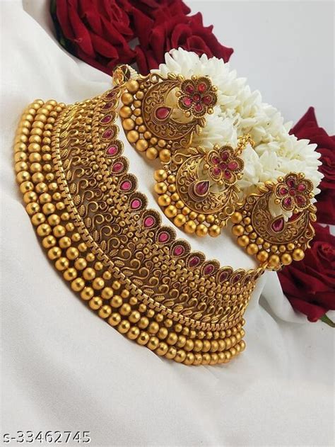 Handcrafted Artificial Maharashtrian Pearl Gold Plated Wedding Choker