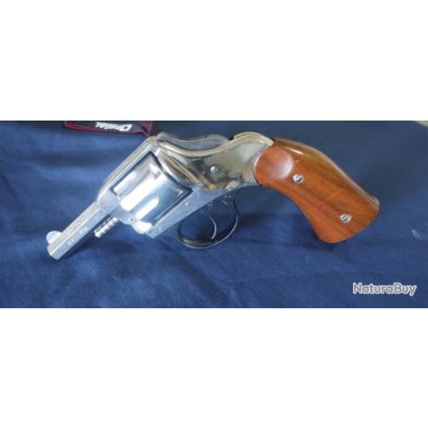 Pistolet Revolver Harrington Richardson Smith Et Wesson Long A Voir