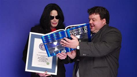 Guinness World Records Celebrate 'Thriller' | Michael Jackson World Network