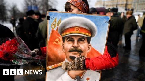 Russian Priest Investigated For Blessing Stalin Statue Promote Press