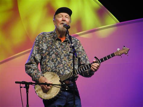 Singing For Humanity The Pete Seeger Saga Uu World Magazine