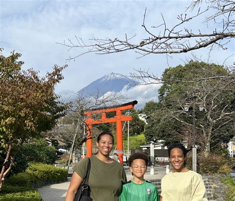 Mt Fuji Storied Pagoda With Wagasa Japanese Parasol Lake