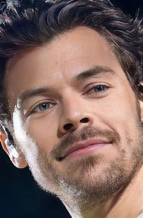 Pin By Emma Atkinson On Harry And Louis Harry Styles Gay Harry Styles Haircut Harry Styles