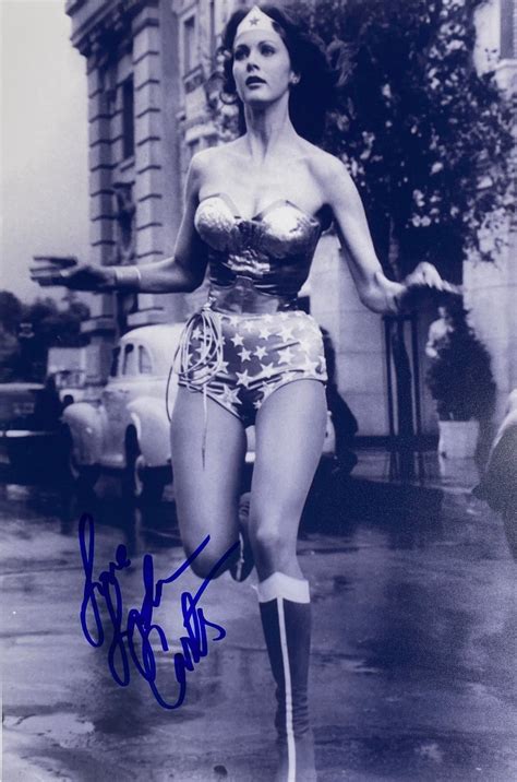 Autograph Signed Lynda Carter Photo