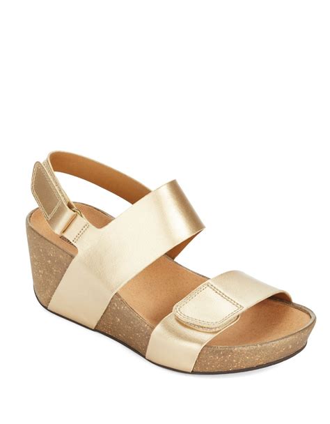 Clarks Auriel Fin Leather Wedge Sandals in Metallic | Lyst