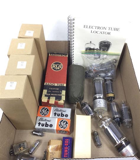 Lot - Assorted Vintage Radio Vacuum Tubes