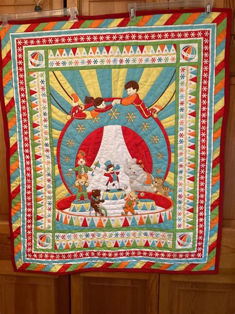 Circus Quilt Baby Quilt or Toddler Gift Circus Nursery Décor 34 by 40 - Etsy