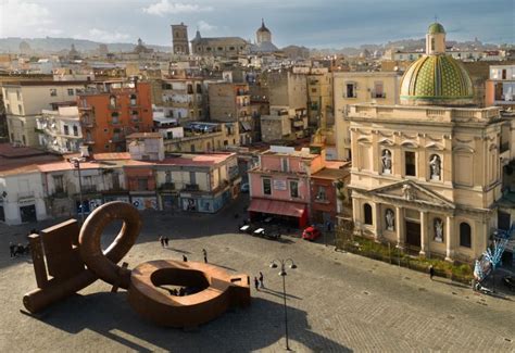 Simbolo Di Libert E Bellezza Key Of Today Rester A Piazza Mercato