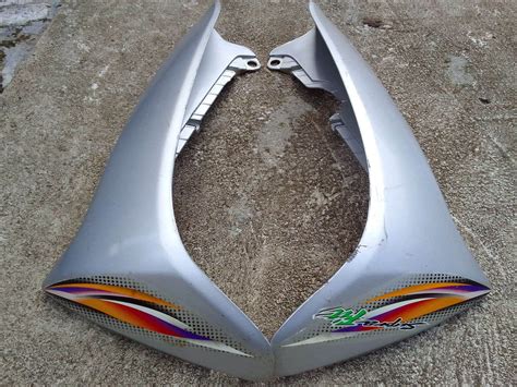 Cover Body Sayap Kepangan Luar Cover Body Depan Motor Honda Supra Fit