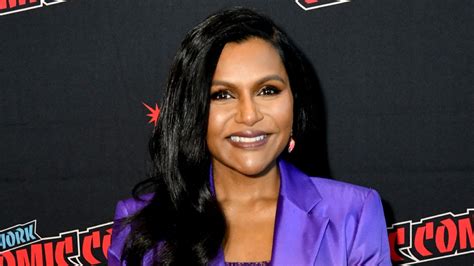 Mindy Kaling Highlights Toned Legs And Weight Loss In Cut Out Hot Pink