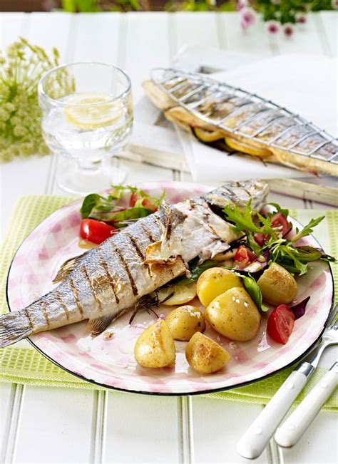 Gegrillter Wolfsbarsch Rezept LECKER