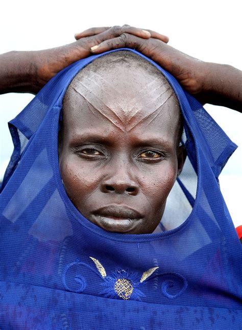 Dinka Woman Idp Mursi Tribe Woman Tribes Women Mursi Tribe Ethiopia