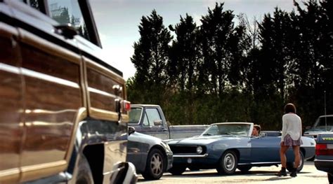 Imcdb Org Jeep Grand Wagoneer Sj In The Vampire Diaries