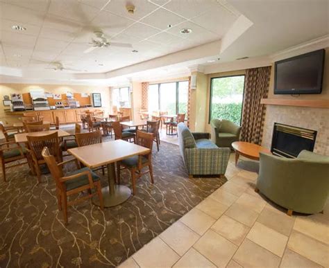 Holiday Inn Express Pigeon Forge/Dollywood (Pigeon Forge, TN): What to ...