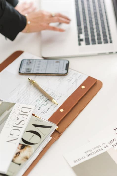 Desk details | Brand photography inspiration, Photographer branding ...