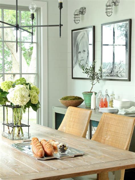 15 Ways to Dress Up Your Dining Room Walls | HGTV's Decorating & Design ...