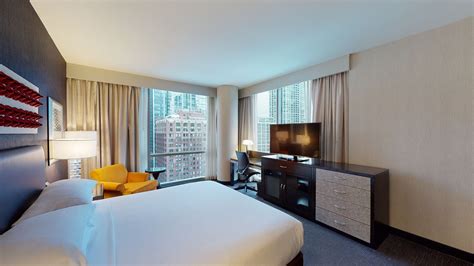 Explore Paramount Spa One Bedroom Suite Thewit Hotel Chicago In 3d