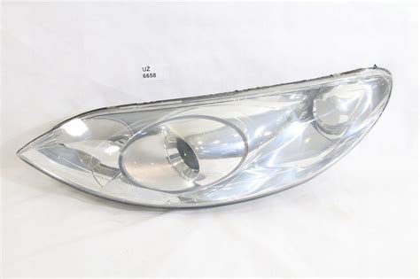 Plastikowy Klosz Reflektor Lampa Peugeot