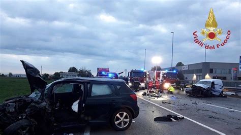 Incidente Stradale All Alba Un Morto E Un Ferito Sulla Rivoltana