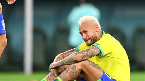 Neymar Breaks Down Crying After Brazils Devastating World Cup Loss R