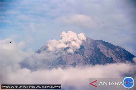 Status Gunung Semeru Di Jawa Timur Naik Menjadi Level Awas Antara