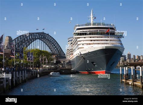 Sydney Cove Overseas Passenger Terminal Hi Res Stock Photography And