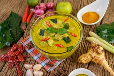 Gaeng Khiao Waan Gai Thai Green Curry With Chicken Barkat Foods