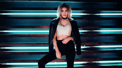 Hd Wallpaper Women S White Crop Top And Black Jacket Ivan Gorokhov