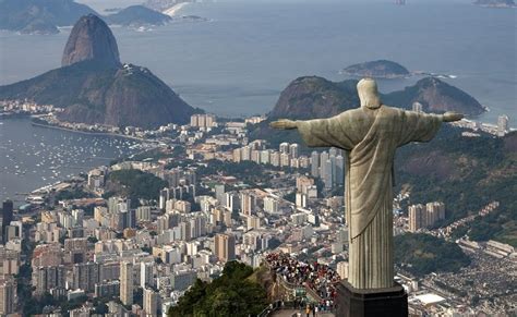 PLANETA DOUGLAS CRISTO REDENTOR 80 ANOS MAIS DO QUE APENAS UM