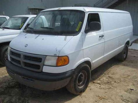 Dodge Ram 1500 Cargo Van 2001 Van Box Trucks