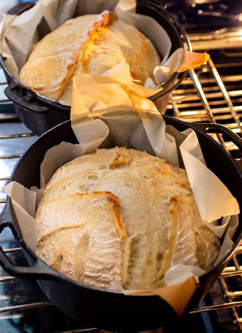 The Best Dutch Oven For Baking Bread Dirt And Dough