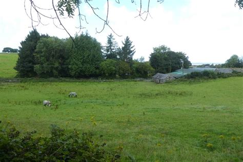 Towards Cae Nest Farm Ds Pugh Cc By Sa Geograph Britain And