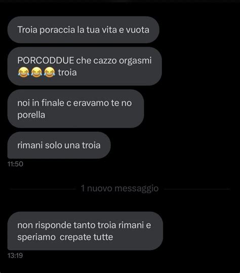 On Twitter Non So Se Mi Fa Pi Ridere Il Troia Detto A Caso