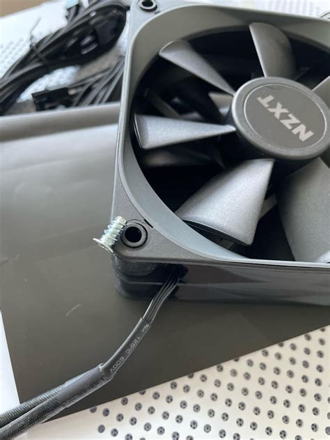 Nzxt Fan Mounting How Yall Mounting These Fans The Normal Screw I