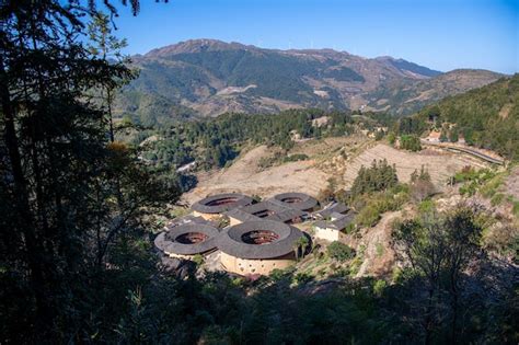 Premium Photo Tianloukeng Tulou Scenic Spot During The Early Morning