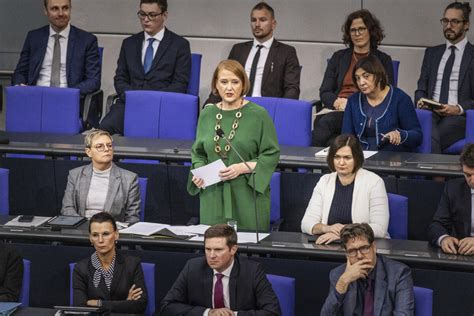 Deutscher Bundestag Bilddatenbank Paus Lisa Reichstagsgeb Ude