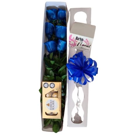 Caja 6 rosas azules y ferreros Floristería Arte Floral