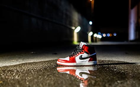 Online crop | HD wallpaper: unpaired red Air Jordan 1 shoe, human ...