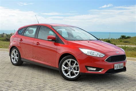 Ford Focus 2019 preços e itens de série hatch e sedã