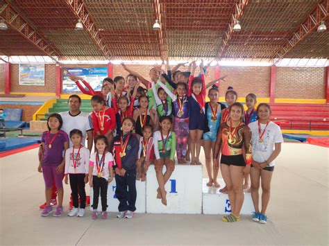 Deportes De Arequipa Gimnastas Brillan En Torneo Interescolar